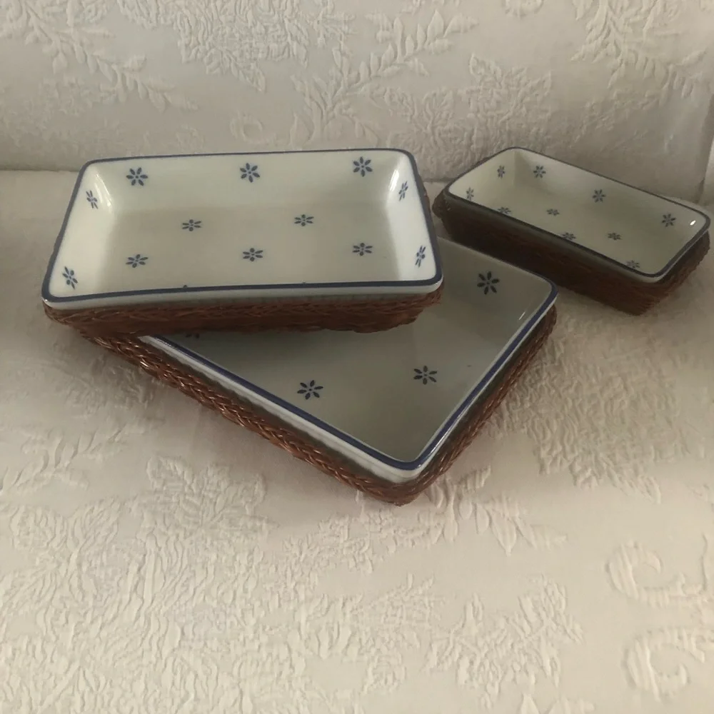 3 Nested White Ceramic Baking Dishes with Blue Trim and Star Motif